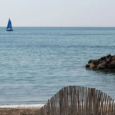 Villa Confort Les Pieds Dans L'eau ! Clim / Parking Frontignan